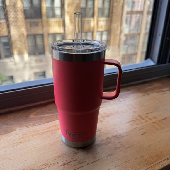 YETI Rambler 25 oz Mug with Straw Lid Tropical Pink NWOT - Picture 6 of 7